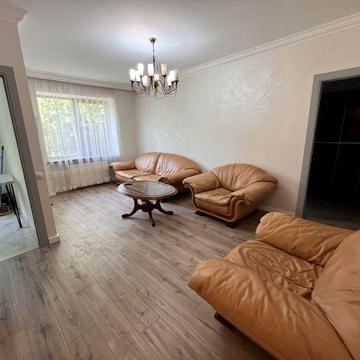 2 кімнатна квартира в центрі міста, Киівська набережна