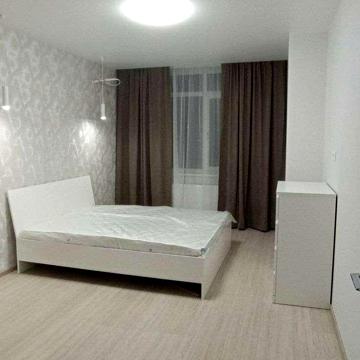 Героїв Небесної Сотні просп., 38