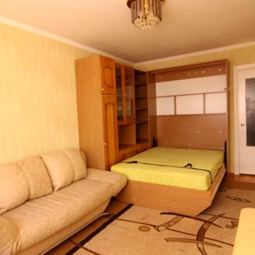 Патріарха Мстислава Скрипника вул., 11