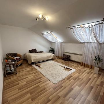 Адольфа Добрянського вул., 20