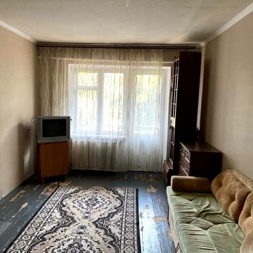 Олександра Поля просп. (Кірова), 76-Б