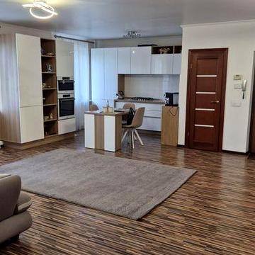 Продаж 3 кім.квартири по вул.Степана Бандери