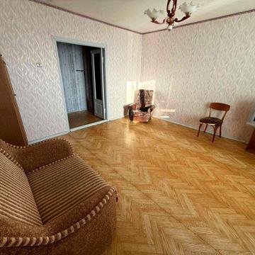 Здається 2-кімнатна квартира в самому центрі міста !