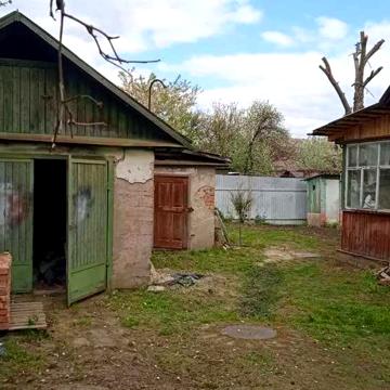 СРОЧНО!Продаю Часть ДомаДом 50м2. Газ, Вода. Єлект.ГАРАЖ. Землі 2,5сот