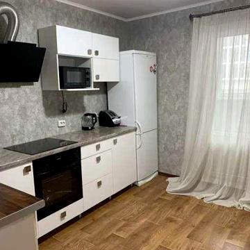 однокомнатная большая и уютная квартира 39м²