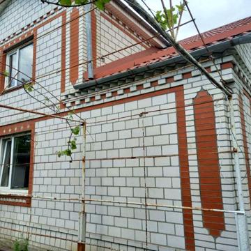 Продам будинок із земельною ділянкою в смт. Вапнярка Вінницька обл