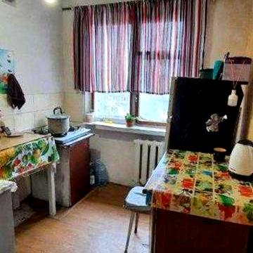 Продам 1 кімнатну квартиру на Черемушках