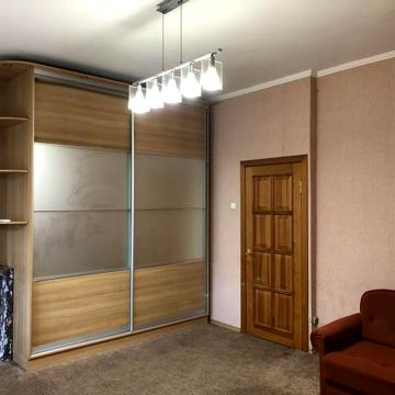 Продам 2к квартиру с гаражом