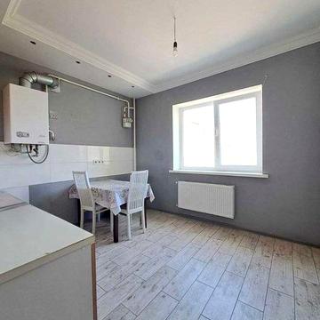 Двухкомнатная квартира в центре Авангарда