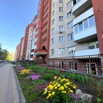 Довженка вул., 26