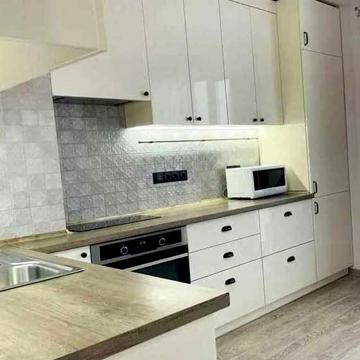 Здається вперше простора 2-кімнатна квартира, вул. Сергія Данченка, 1