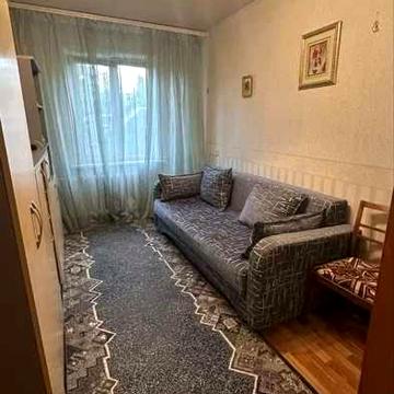 Продаж 3 кімнатної квартири Святошинський район