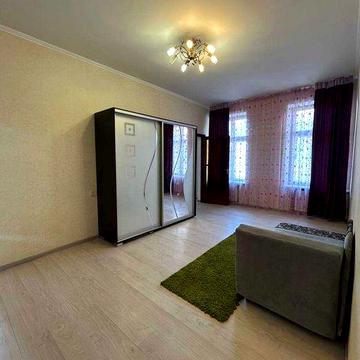 Продам 2-кімнатну квартиру в самому серці Одеси! Соборна площа!