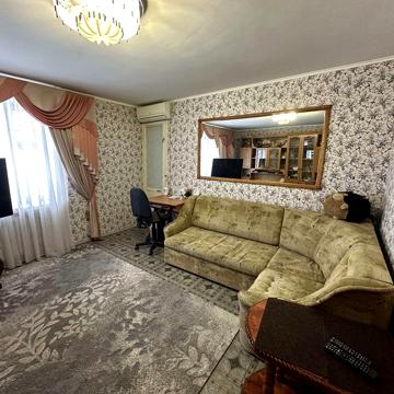 2-кімнатна квартира у коробкльному районі