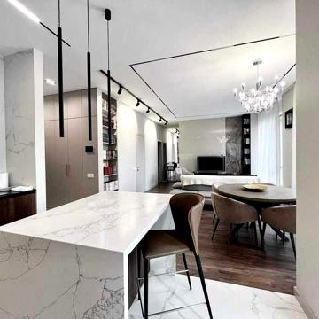 Аренда 3к квартиры ЖК Geneve
Центр