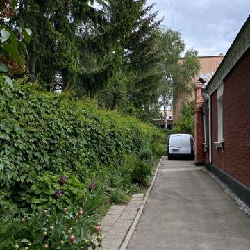 Продам частину будинку в центрі міста Умань