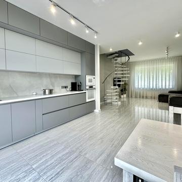 Роменська вул., 160