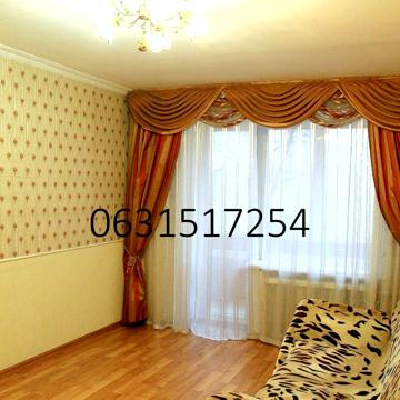 Зої Гайдай вул., 7