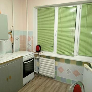 Леоніда Каденюка просп. (Юрія Гагаріна), 3