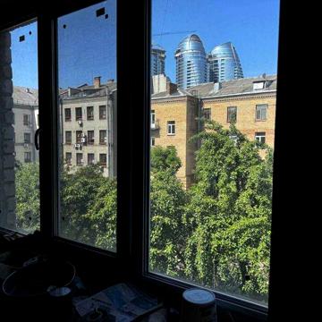 ПРОДАЖ! 2-кв. вул. Джона Маккейна,(вул.Івана Кудрі) метро Звіринецька,