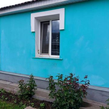 Продається пів будинку