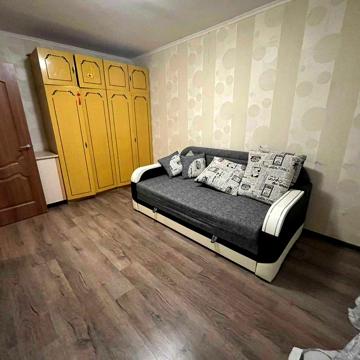 1 ком, Лукьяновская 11, 30 м2