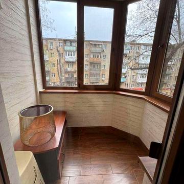 Сдам 2х комнатную квартиру на Жуковского 10