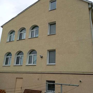 Будинок 3 поверхи продам