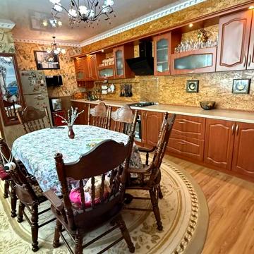 Старопортофранківська вул., 11
