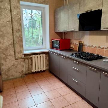 Владислава Бувалкіна вул. (Бочарова Генерала), 61б