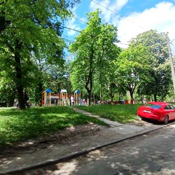 Оренда 2х кімнатної квартири в районі 5ї і 8ї школи