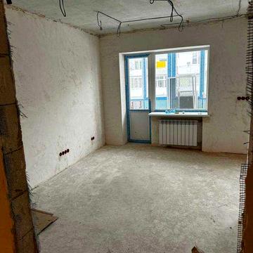 Продам 2-х к. квартиру 43,9м.кв. по вул. О.Антонова 5180