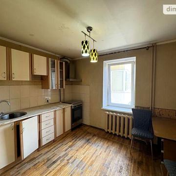 Продаж 3к Квартира Левка Лук’яненка (Ватутіна) вулиця