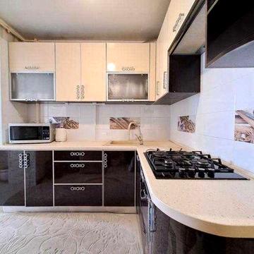 В ппродажу  двокімнатна квартира з 
ремонтом — Авангард, вул. Фруктова