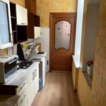 Здам 2 к квартиру нагорка центр 11000  грн этаж 2/4 эт