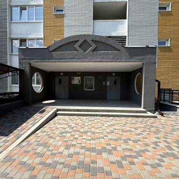 Миколи Вінграновського вул., 2