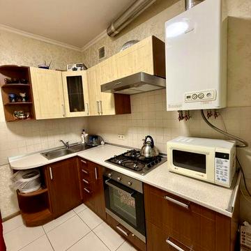 Квартира біля центрального парку! З ремонтом! З балконом!