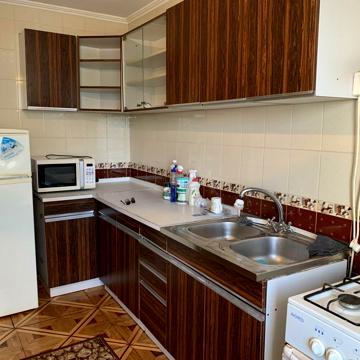 Автозаводська вул., 7