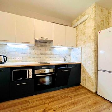 Сдам одна комнатную квартиру в Центе , в ЖК Дельмар  !