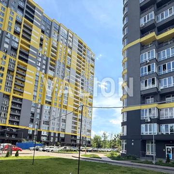 Петра Радченка вул., 27-29