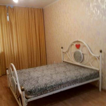 Борщагівська вул., 152