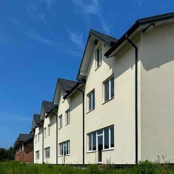 Продається котедж в Зимній воді, зручний заїзд з траси