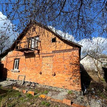 ТЕРМІНОВО  продаємо будинок у м.Житомир