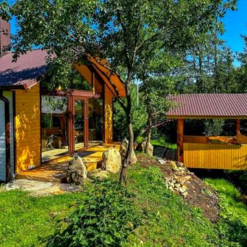 Продам будинок в Карпатах
