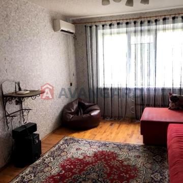 Харківська вул., 35