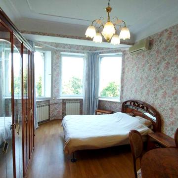 2-кімнатна квартира, вул. Прорізна, 13 (Центр) Хрещатик-200метрів.