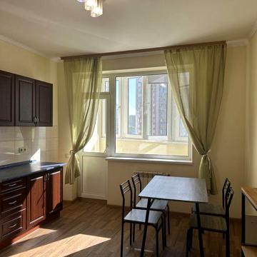 Оренда 1 квартири , Дніпровська  набережна 19а . Осокорки