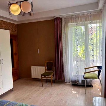 Продам 2 к. квартиру з автономним опаленням, Центр