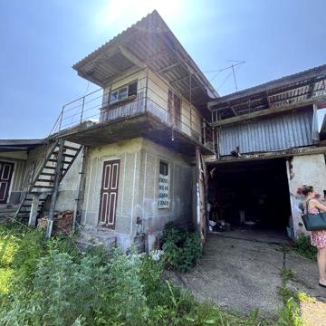 Продам частину будинку