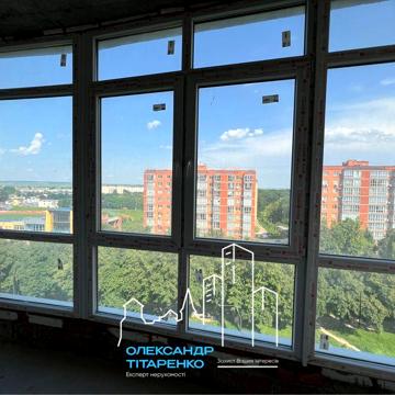 Продам двокімнатну квартиру в центрі міста